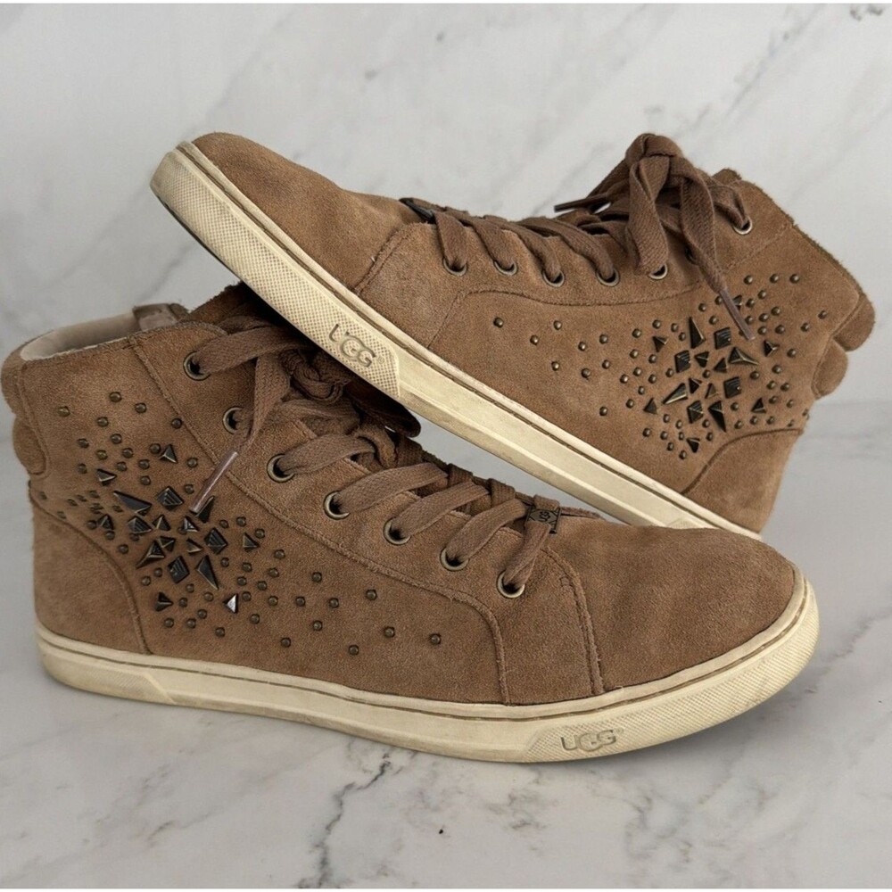 UGG Gradie Deco Studs Tan Suede Sneaker Ankle Boot 9.5 Indie Sleaze Boho-Rock